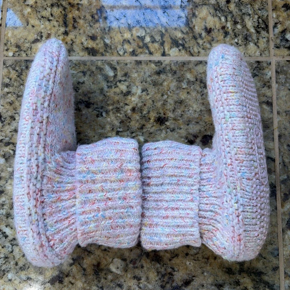 Bombas Pink/Multi Cable Knit Gripper Slippers Unisex Youth Kid Girl Shoes 11-13